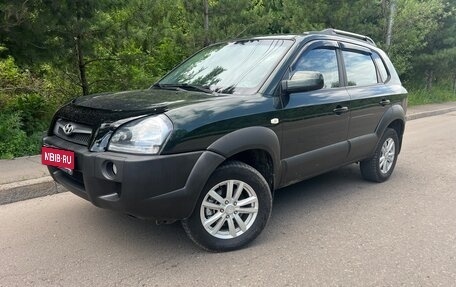 Hyundai Tucson III, 2008 год, 997 000 рублей, 1 фотография