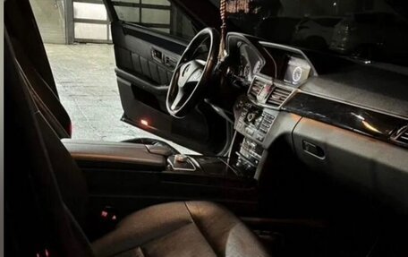 Mercedes-Benz E-Класс, 2009 год, 1 300 000 рублей, 6 фотография