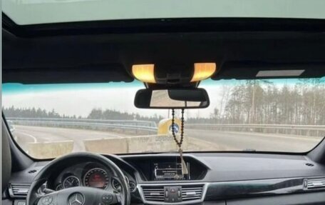 Mercedes-Benz E-Класс, 2009 год, 1 300 000 рублей, 5 фотография