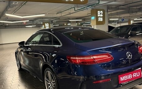 Mercedes-Benz E-Класс, 2019 год, 4 200 000 рублей, 5 фотография