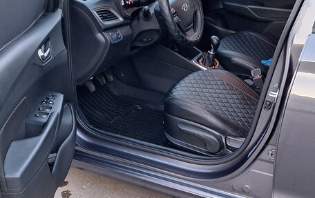 Hyundai Solaris II рестайлинг, 2021 год, 1 720 000 рублей, 16 фотография