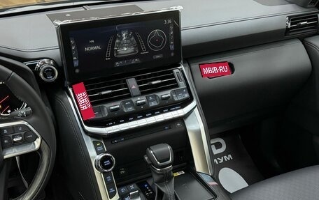 Toyota Land Cruiser, 2025 год, 11 600 000 рублей, 22 фотография