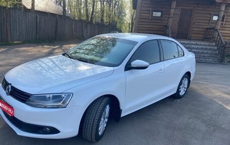 Volkswagen Jetta VI, 2011 год, 1 100 000 рублей, 11 фотография