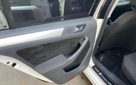 Volkswagen Jetta VI, 2011 год, 1 100 000 рублей, 21 фотография