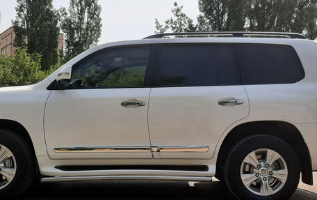 Toyota Land Cruiser 200, 2013 год, 4 200 000 рублей, 6 фотография