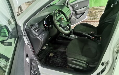 KIA Rio III рестайлинг, 2013 год, 640 000 рублей, 8 фотография
