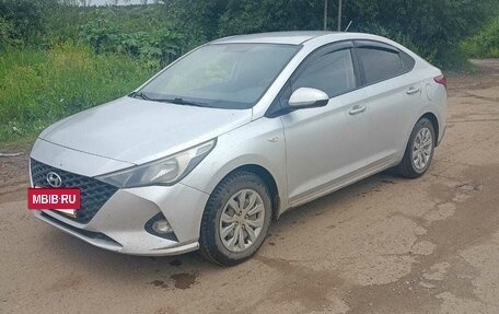 Hyundai Solaris II рестайлинг, 2021 год, 1 350 000 рублей, 3 фотография