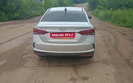 Hyundai Solaris II рестайлинг, 2021 год, 1 350 000 рублей, 4 фотография
