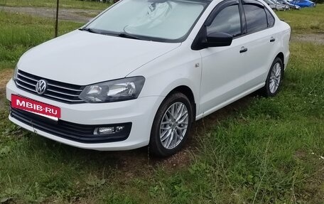 Volkswagen Polo VI (EU Market), 2019 год, 1 400 000 рублей, 2 фотография