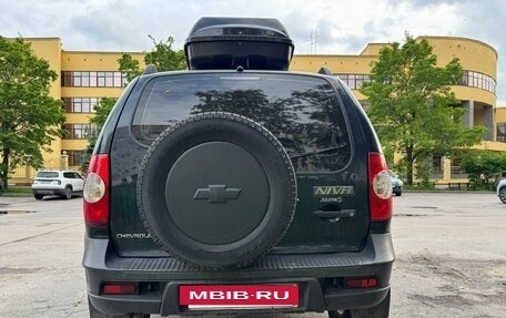 Chevrolet Niva I рестайлинг, 2010 год, 410 000 рублей, 2 фотография