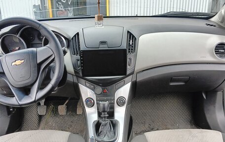 Chevrolet Cruze II, 2013 год, 650 000 рублей, 4 фотография