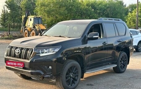 Toyota Land Cruiser Prado 150 рестайлинг 2, 2021 год, 5 440 000 рублей, 2 фотография