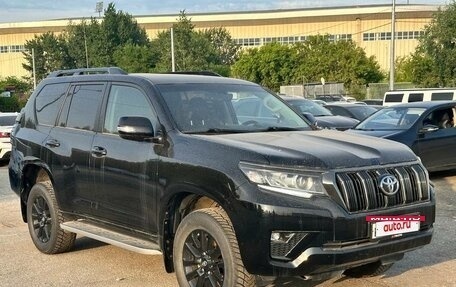 Toyota Land Cruiser Prado 150 рестайлинг 2, 2021 год, 5 440 000 рублей, 6 фотография