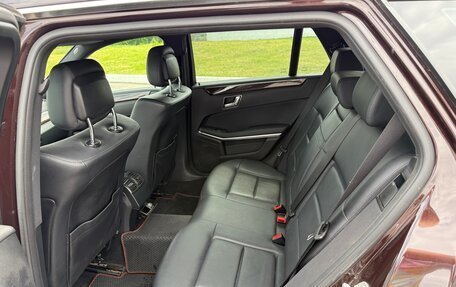 Mercedes-Benz E-Класс, 2011 год, 1 550 000 рублей, 13 фотография