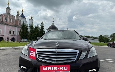 Mercedes-Benz E-Класс, 2011 год, 1 550 000 рублей, 6 фотография