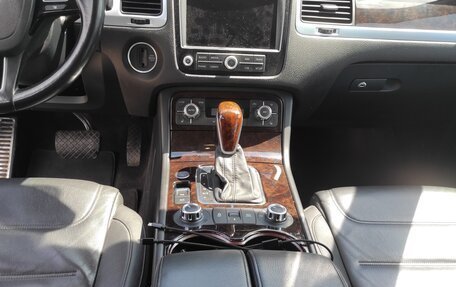 Volkswagen Touareg III, 2012 год, 2 480 000 рублей, 11 фотография