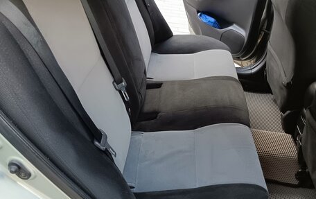 Toyota Avensis III рестайлинг, 2007 год, 900 000 рублей, 10 фотография