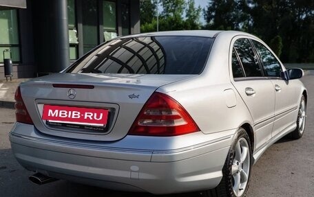 Mercedes-Benz C-Класс, 2004 год, 850 000 рублей, 6 фотография