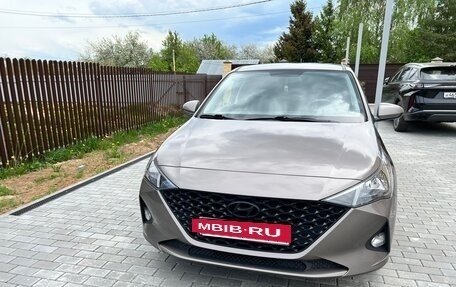 Hyundai Solaris II рестайлинг, 2021 год, 1 700 000 рублей, 2 фотография
