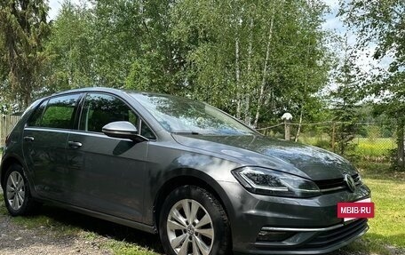 Volkswagen Golf VII, 2018 год, 1 830 000 рублей, 2 фотография
