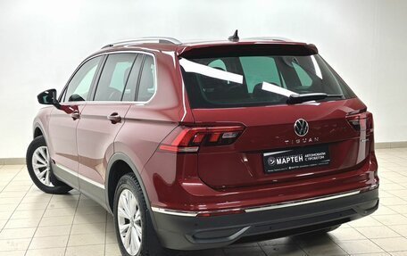 Volkswagen Tiguan II, 2020 год, 3 096 000 рублей, 6 фотография