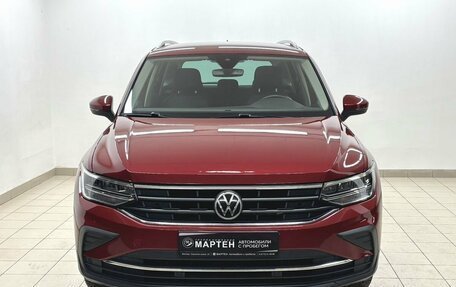 Volkswagen Tiguan II, 2020 год, 3 096 000 рублей, 2 фотография