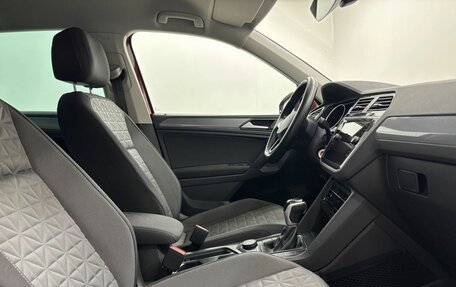 Volkswagen Tiguan II, 2020 год, 3 096 000 рублей, 12 фотография