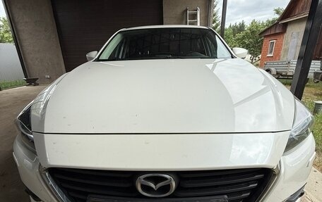Mazda 3, 2017 год, 2 000 000 рублей, 2 фотография