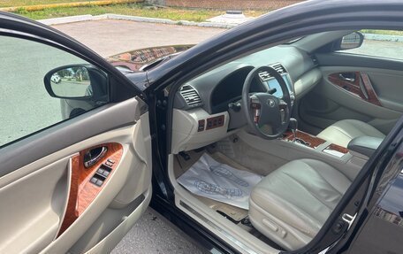 Toyota Camry, 2010 год, 1 400 000 рублей, 8 фотография