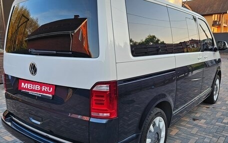 Volkswagen Multivan T6 рестайлинг, 2018 год, 4 750 000 рублей, 5 фотография