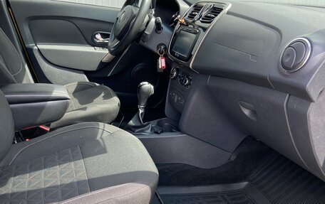 Renault Sandero II рестайлинг, 2015 год, 1 047 000 рублей, 13 фотография