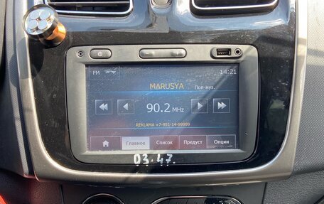 Renault Sandero II рестайлинг, 2015 год, 1 047 000 рублей, 17 фотография