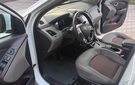 Hyundai ix35 I рестайлинг, 2011 год, 1 100 000 рублей, 10 фотография