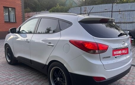 Hyundai ix35 I рестайлинг, 2011 год, 1 100 000 рублей, 2 фотография