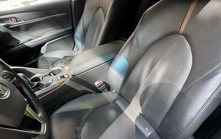 Toyota Camry, 2018 год, 3 100 000 рублей, 7 фотография