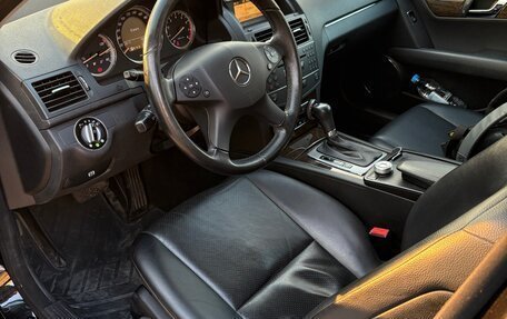 Mercedes-Benz C-Класс, 2008 год, 1 150 000 рублей, 21 фотография