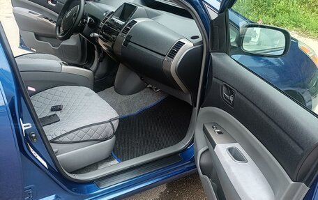 Toyota Prius, 2008 год, 780 000 рублей, 10 фотография