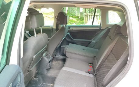 Volkswagen Tiguan II, 2018 год, 2 200 000 рублей, 6 фотография