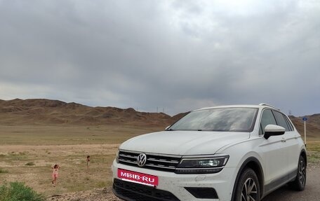 Volkswagen Tiguan II, 2018 год, 2 200 000 рублей, 15 фотография