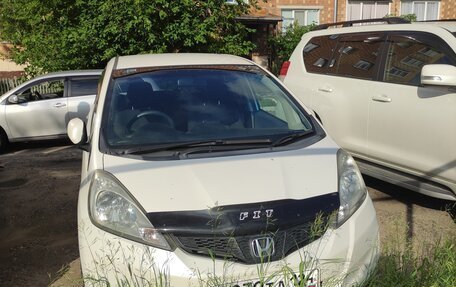 Honda Fit III, 2010 год, 900 000 рублей, 3 фотография