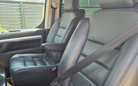 Peugeot Traveller I, 2020 год, 3 650 000 рублей, 7 фотография
