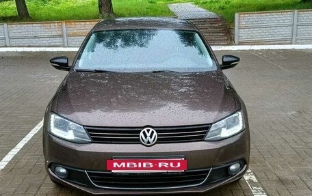 Volkswagen Jetta VI, 2014 год, 1 200 000 рублей, 6 фотография