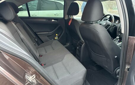Volkswagen Jetta VI, 2014 год, 1 200 000 рублей, 25 фотография