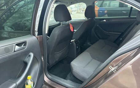 Volkswagen Jetta VI, 2014 год, 1 200 000 рублей, 26 фотография
