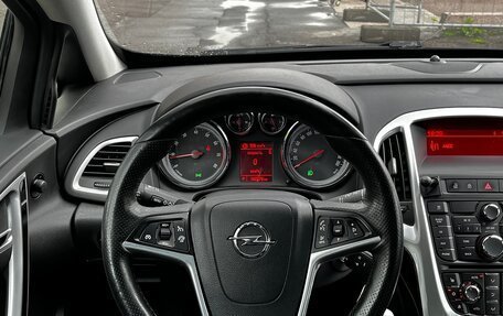 Opel Astra J, 2013 год, 980 000 рублей, 4 фотография