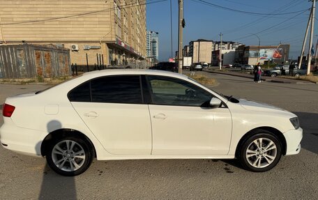 Volkswagen Jetta VI, 2015 год, 940 000 рублей, 4 фотография