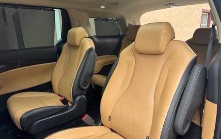 KIA Carnival, 2021 год, 4 000 000 рублей, 22 фотография