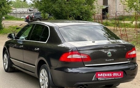 Skoda Superb III рестайлинг, 2011 год, 800 000 рублей, 12 фотография