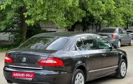 Skoda Superb III рестайлинг, 2011 год, 800 000 рублей, 7 фотография