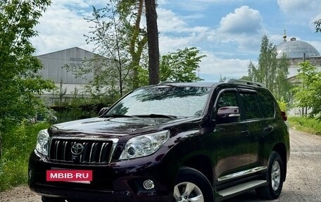Toyota Land Cruiser Prado 150 рестайлинг 2, 2012 год, 2 390 000 рублей, 2 фотография